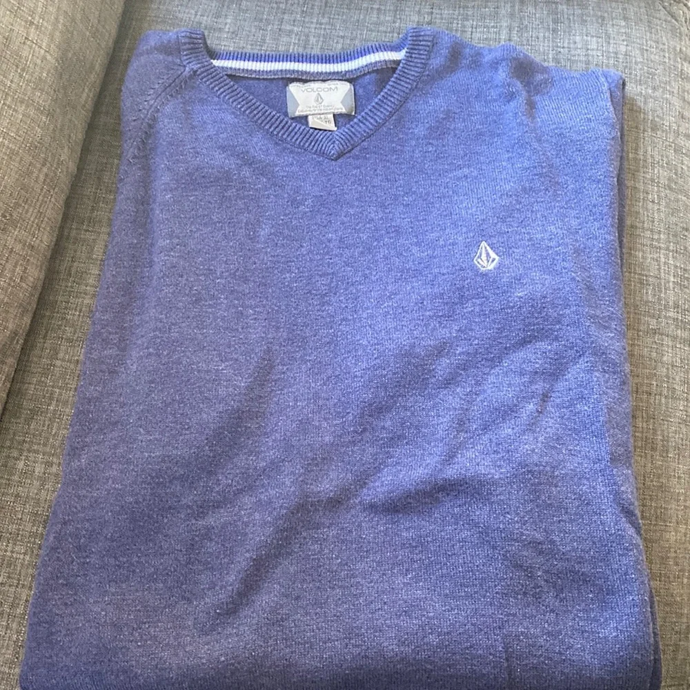 Volcom - Picture 1 of 5